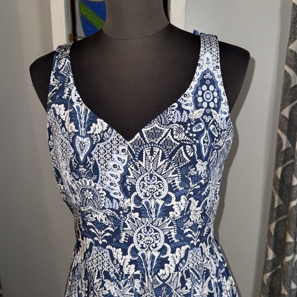 Talbots Silk Midi Dress Size 6 - Picture 2 of 8